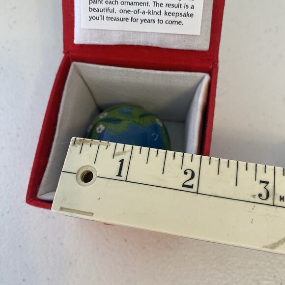 Vintage The Li Bien Hand painted Small Glass Christmas Theme Seasonal Ornament - Picture 3 of 3